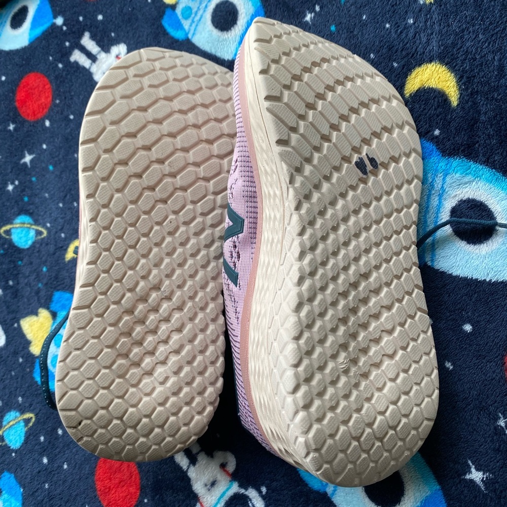 New Balance Fresh Foam - Picture 2 of 4